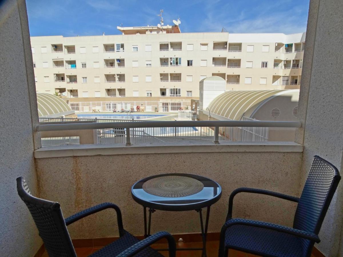 Apartamento Laguna Rosa ตอร์เรเวียคา ภายนอก รูปภาพ